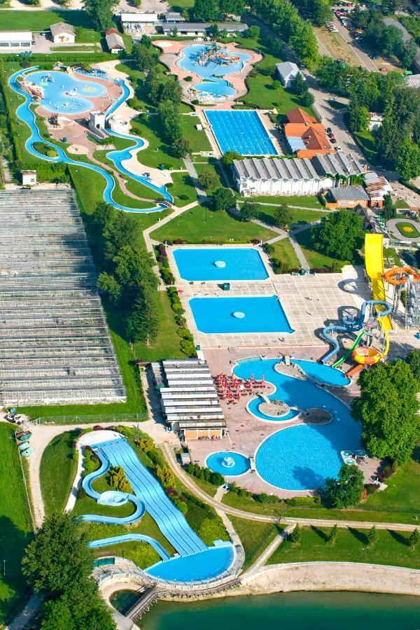 Mediteran Travel Mobile Homes In Camping Terme Catez Brežice Esterno foto