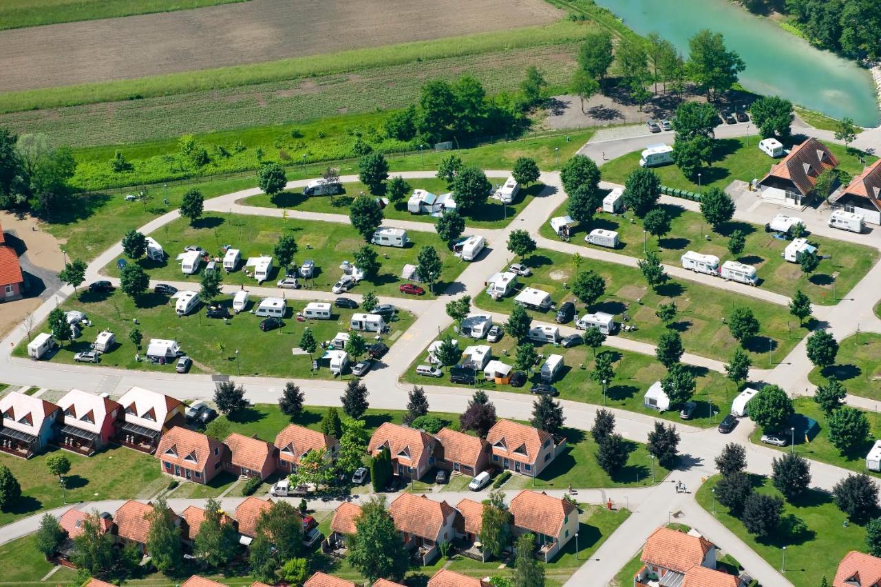 Mediteran Travel Mobile Homes In Camping Terme Catez Brežice Esterno foto